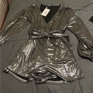 YOINS Shiny Black Long Sleeve Romper